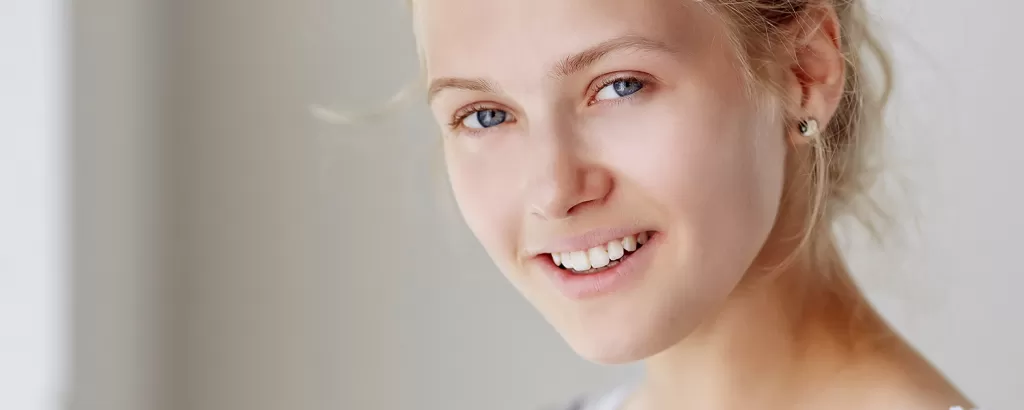 portrait-blond-woman.png style= portrait-blond-woman.png