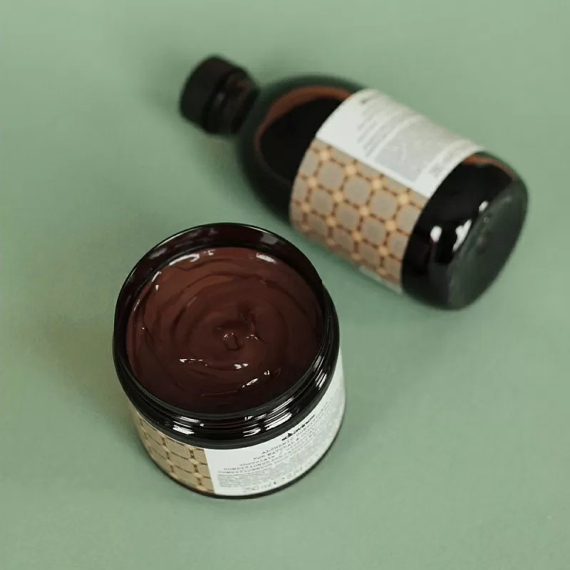 Davines Alchemic Shampoo For Natural And Coloured Hair (Chocolate)
