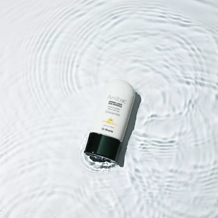 Dr. Oracle Antibac Derma Light Sun Essence SPF50+ РА+++