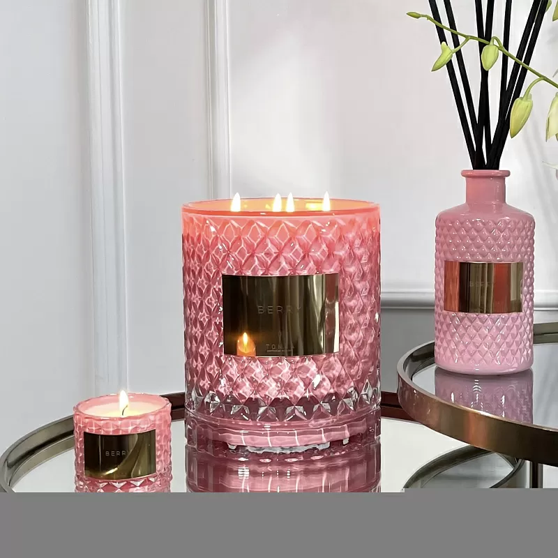 Tonka Candle Berry 50