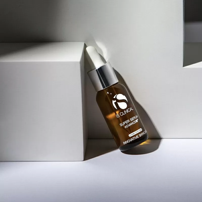 IS CLINICAL SUPER SERUM™ ADVANCE+