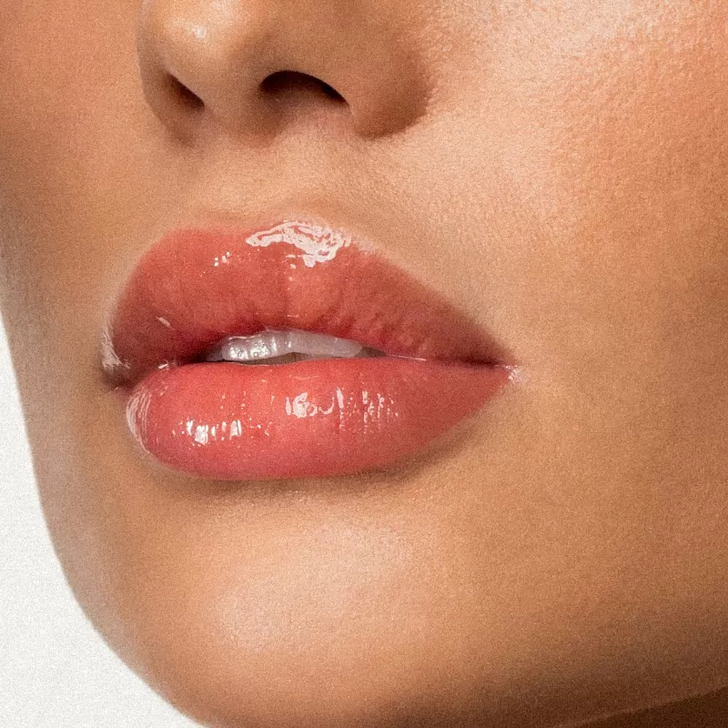 LUSCIOUS LIPS №335  «Cinnamon Crush»