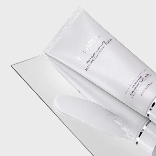 EXOARI L Premium Anti-wrinkle Exosome Moisture Cleansing Foam