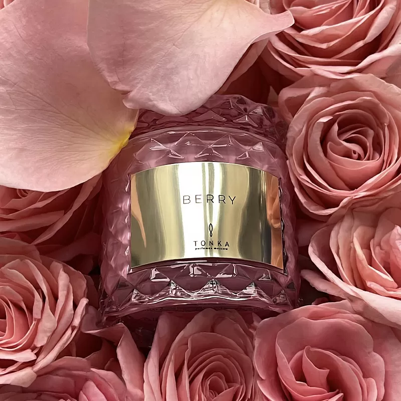 Tonka Candle Berry 50