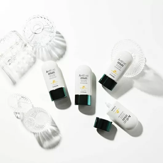 Dr. Oracle Antibac Derma Light Sun Essence SPF50+ РА+++