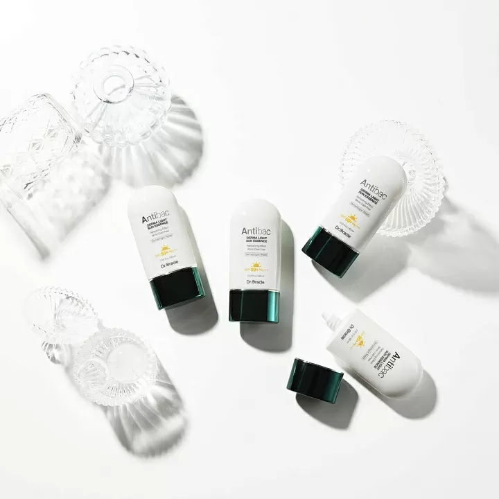 Dr. Oracle Antibac Derma Light Sun Essence SPF50+ РА+++