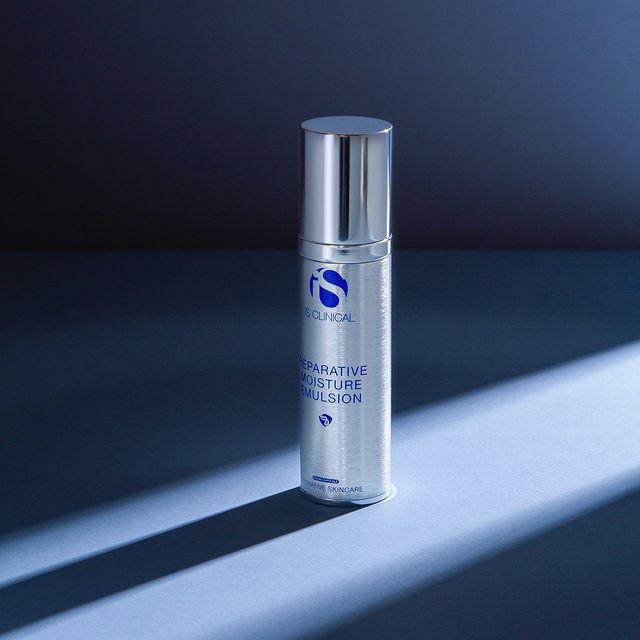 IS CLINICAL REPARATIVE MOISTURE EMULSION