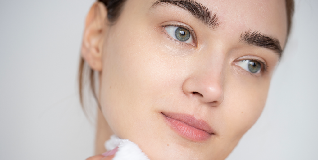 beautiful-woman-with-clear-skin.png style=