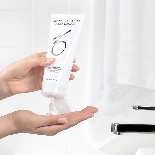 ZO SKIN HEALTH HYDRATING CLEANSER NORMAL TO DRY SKIN