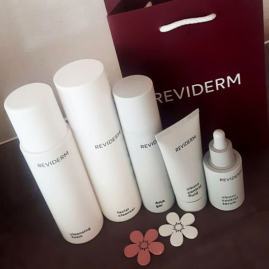 Reviderm Facial cleanser