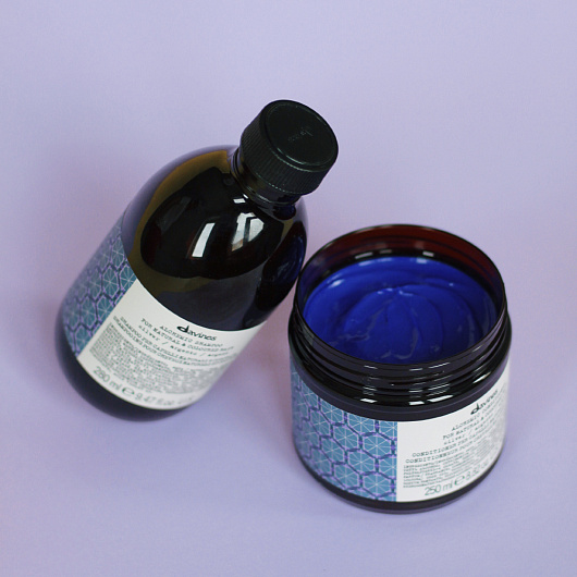 Davines Alchemic Shampoo For Natural And Coloured Hair (Silver)