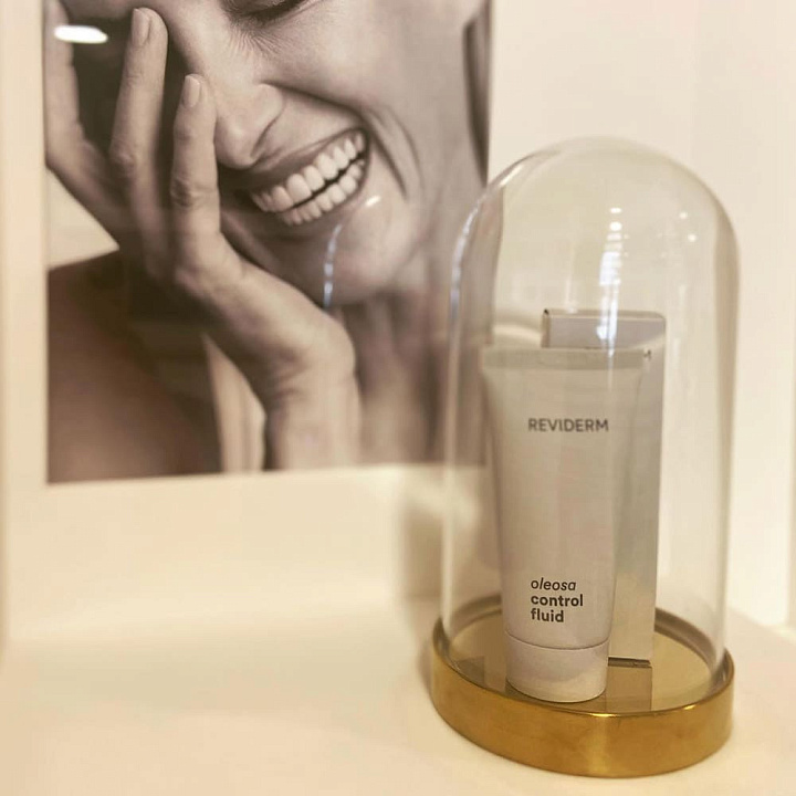 Reviderm Oleosa control fluid