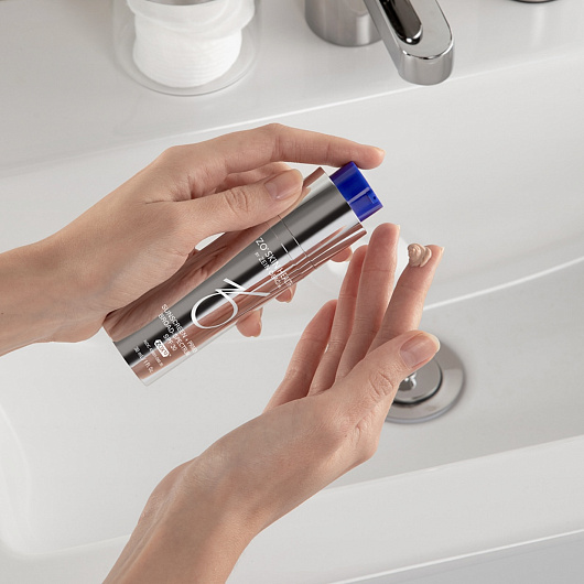 ZO SKIN HEALTH SUNSCREEN + PRIMER SPF 30