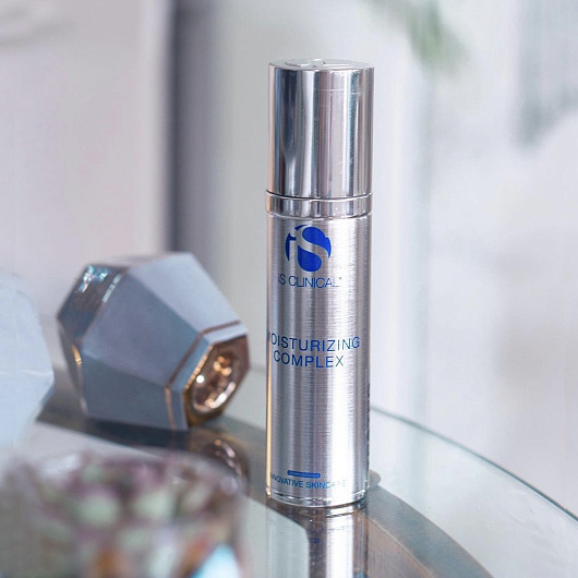 IS CLINICAL MOISTURIZING COMPLEX