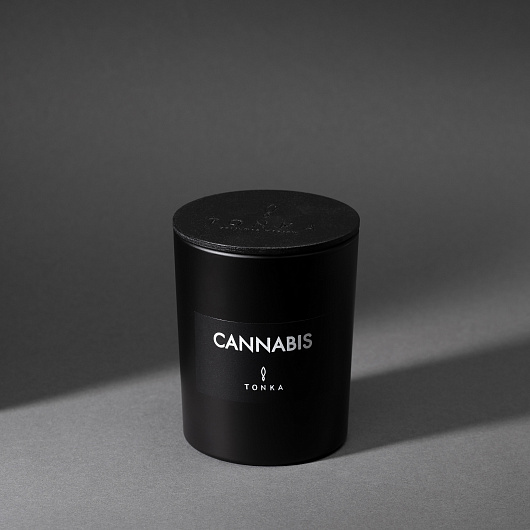 Tonka Candle Cannabis Black Matt 