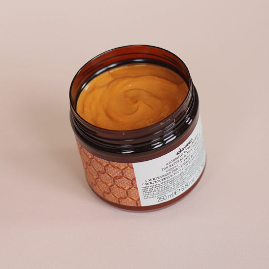 Davines Alchemic Conditioner For Natural And Coloured Hair (Cooper)