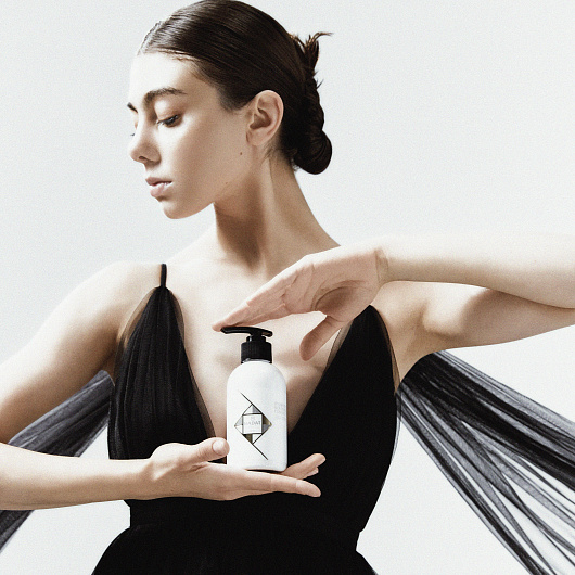 HADAT COSMETICS HYDRO NUTRIENT NOURISHING CONDITIONER