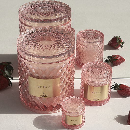 Tonka Candle Berry 50