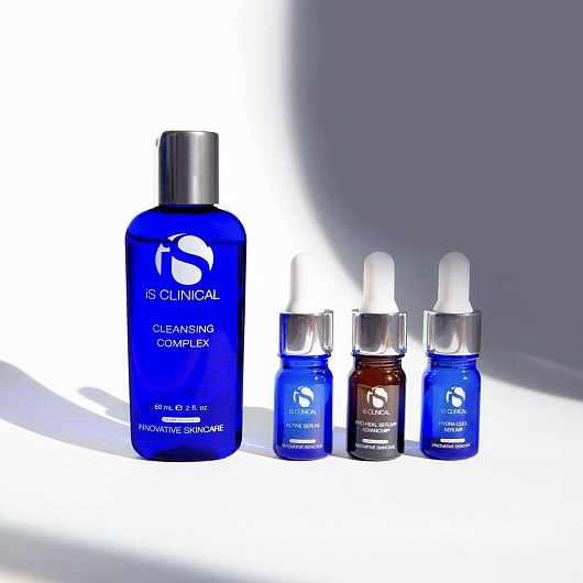 IS CLINICAL THE ESSENTIALS EXPERIENCE KIT