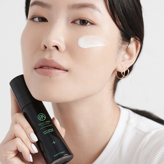 BELLA AURA DAILY REPAIR MOISTURIZER