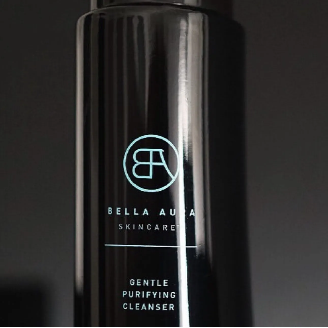 BELLA AURA GENTLE PURIFYING CLEANSER 100 мл - купить по цене 4 150 ₽ в  интернет-магазине LeCreme