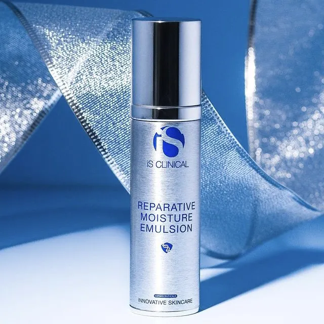 IS CLINICAL REPARATIVE MOISTURE EMULSION