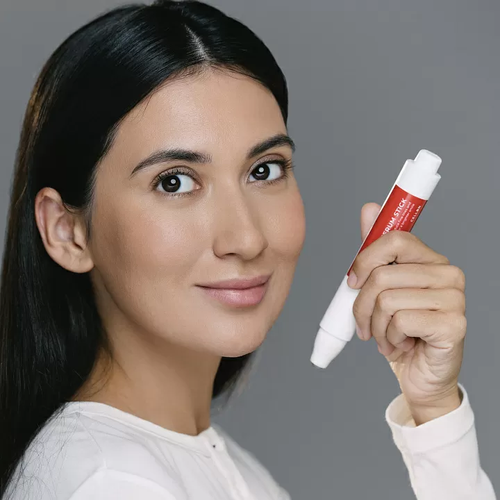CELLBN SMILE LINES SERUM STICK
