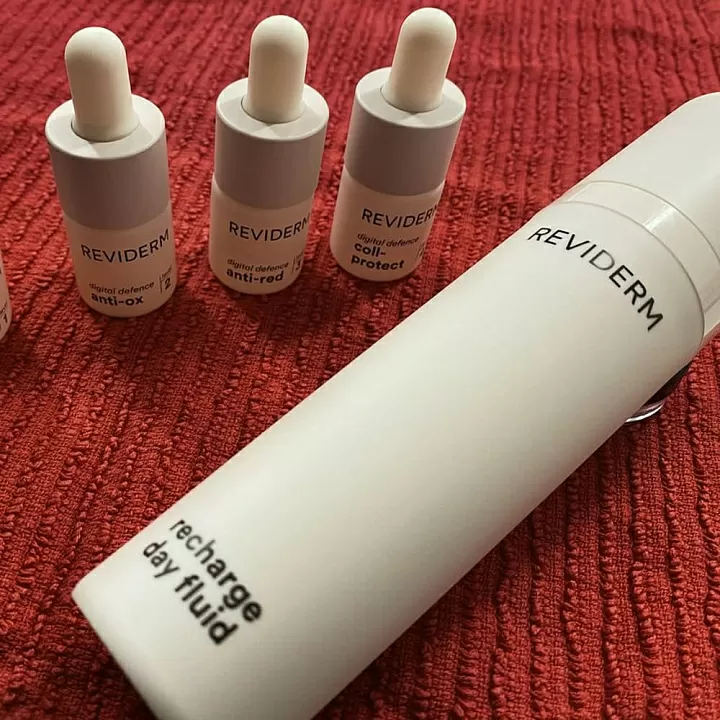 Reviderm Recharge day fluid