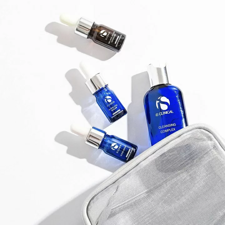 IS CLINICAL THE ESSENTIALS EXPERIENCE KIT