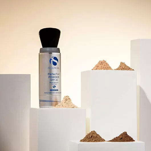 IS Clinical PerfecTint Powder SPF 40
