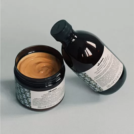 Davines Alchemic Conditioner For Natural And Coloured Hair (Tobacco)