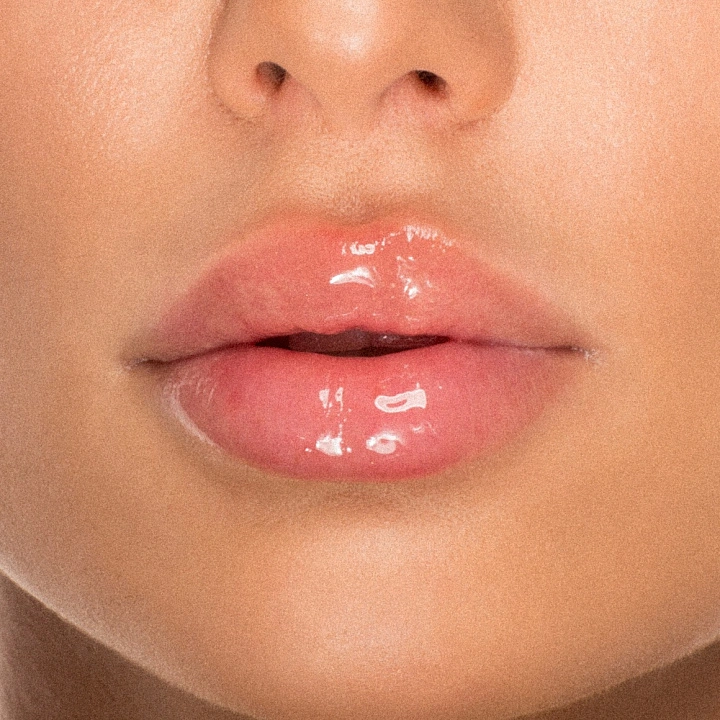 LUSCIOUS LIPS™ №S01 «Naked»
