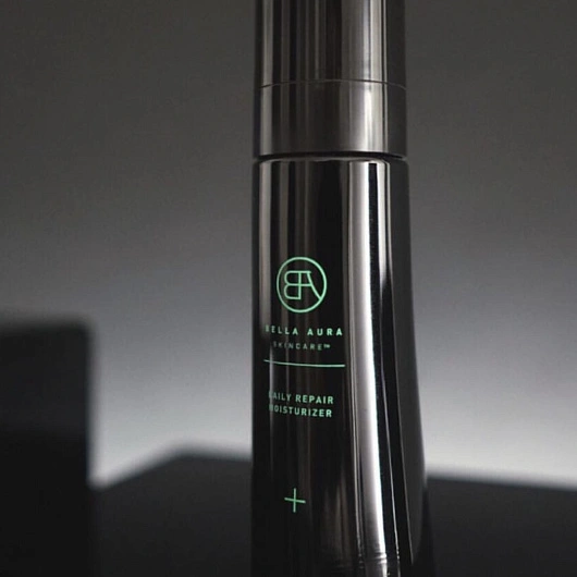 BELLA AURA DAILY REPAIR MOISTURIZER